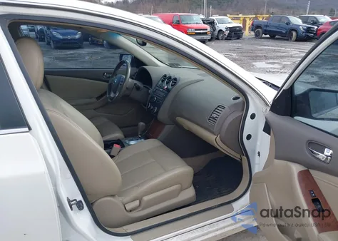 2009 Nissan Altima 2.5 S z USA, uszkodzony, nr VIN 1N4AL21E09N544182
